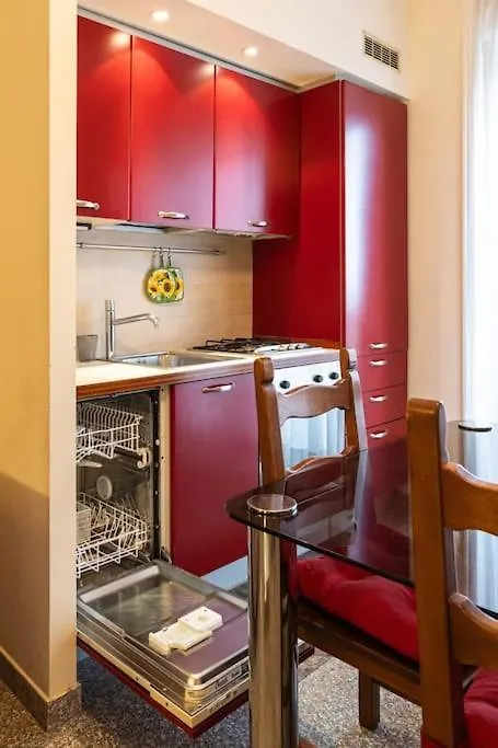 Splendido Trilocale Zara Ottavo Piano - Mirable Pm Apartment Milan Italy