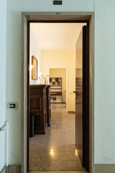 Splendido Trilocale Zara Ottavo Piano - Mirable Pm Apartment Milan